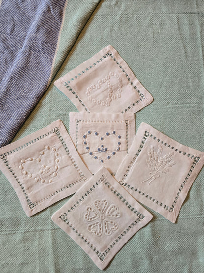 HERBÁRIUM - tölthető textil párnácska választható mintával 15 x 15 cm - Greens Of Daisy